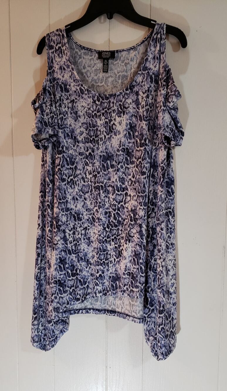 Jones New York Signature size large blue blouse